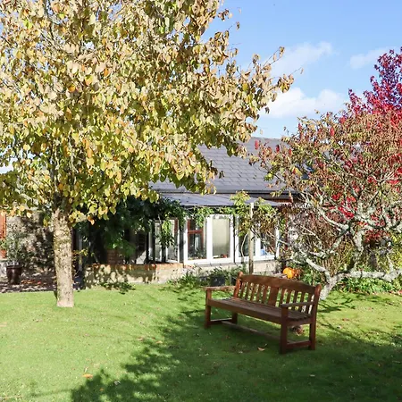 Pink Granite Garden Of Ireland * Tinahely