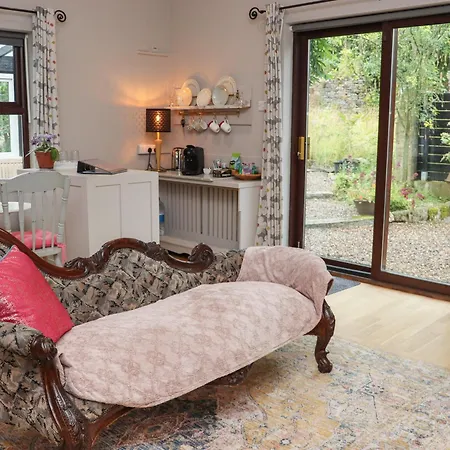 Pink Granite Garden Of Ireland * Tinahely